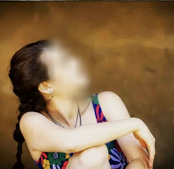 Anneke, 19