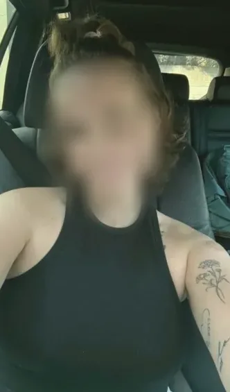 Sara, 35